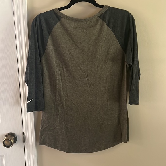 Nike STL Raglan 3/4 Sleeve Shirt - Large - Picture 3 of 4